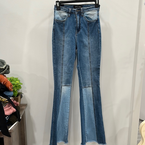 NWOT GORGEOUS FLAIR PANTS - Picture 1 of 4